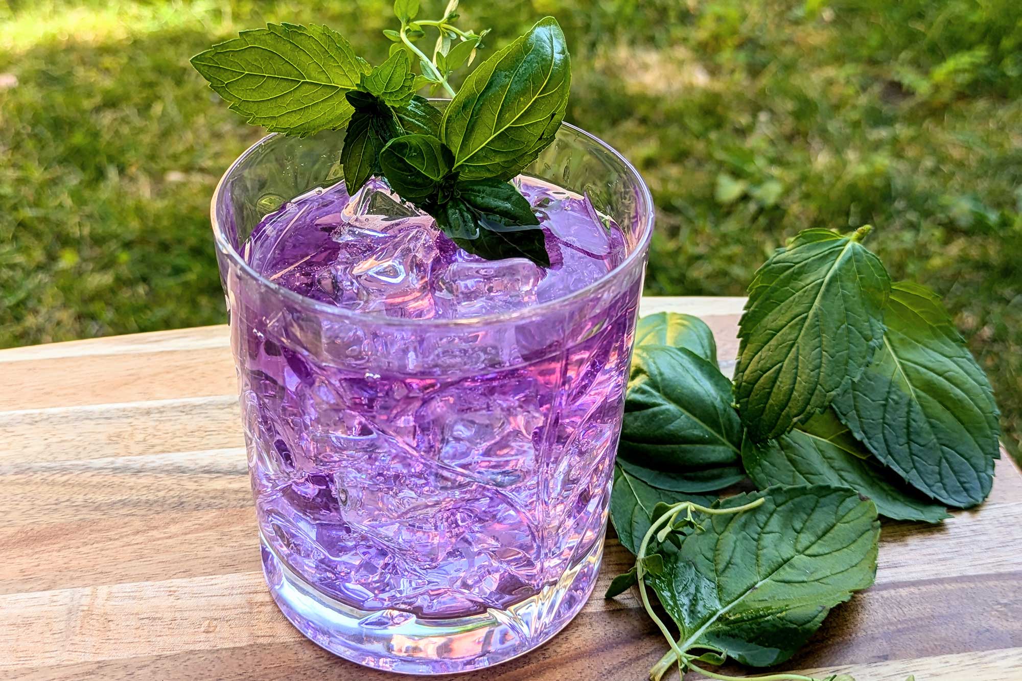 Time for a Cool Change: Refreshing Cocktails to Beat the Heat